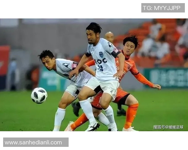 水户与横滨足球对决精彩直播全程回顾与分析