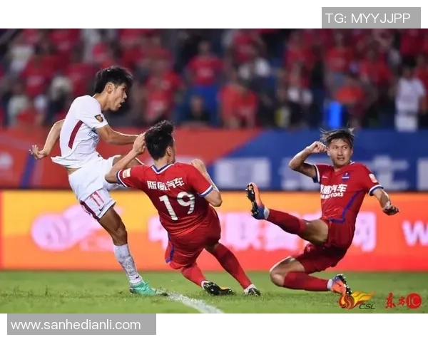 激战正酣直播建业对阵重庆斯威期待精彩对决与胜负悬念 激战正酣直播建业对阵重庆斯威期待精彩对决与胜负悬念