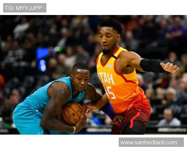 特里罗齐尔的篮球之路:从新秀到明星的蜕变与挑战 特里罗齐尔的篮球之路:从新秀到明星的蜕变与挑战